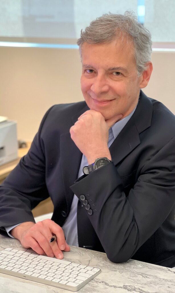 Dr. Rogério Neser, médico e cirurgião vascular em Higienópolis